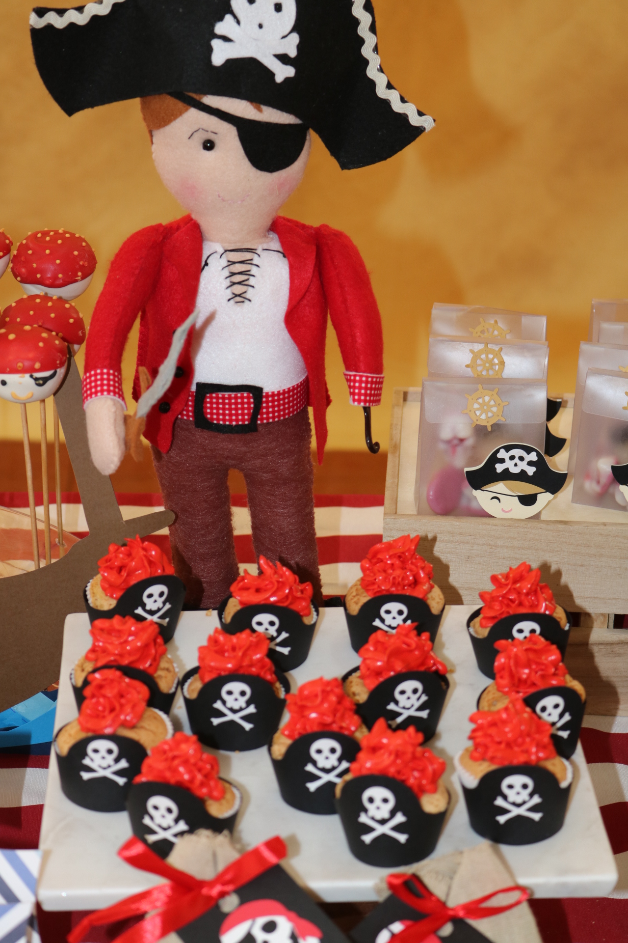 Pirata hecho a mano.